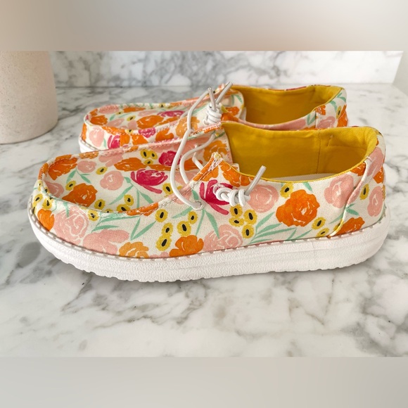 Hey Dude Wendy Watercolor Floral Shoes Womens Size 7 Spring Boho Artsy - Picture 5 of 8